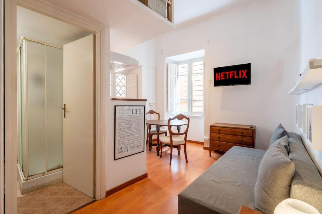 Tiny House Nel Cuore Di Roma Екстер'єр фото